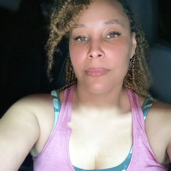 Meet your Posher, Kitty - Picture 1 of 1